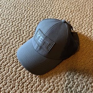 YETI hat